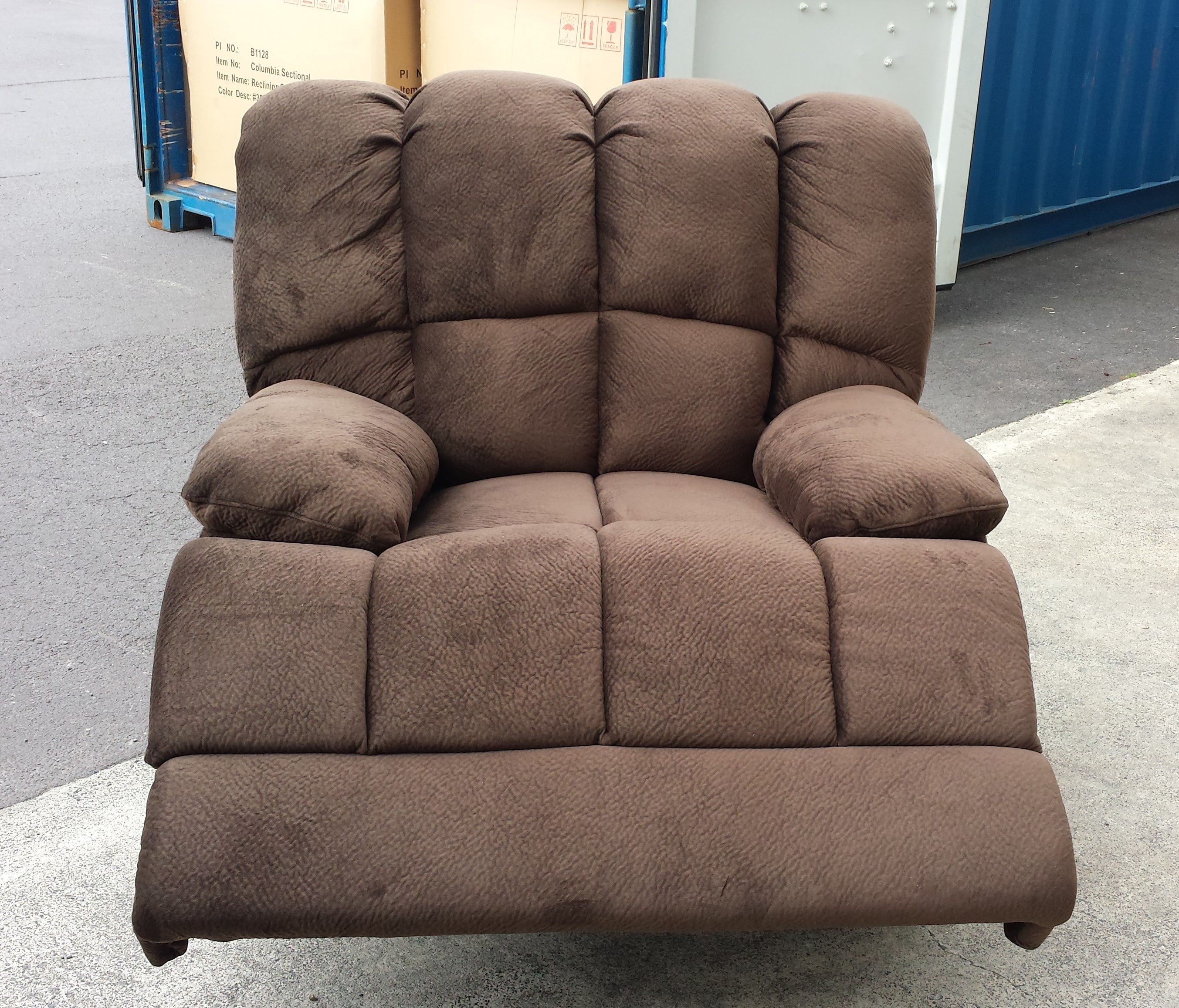 Berlin Recliner Lounge Suite- Single recliner, 3 Seater, Loveseater with cup holder, Options to chose from Large Corner recliner suite, 3seater+2 single recliner, Love Seat+2 single recliner By Sri Furniture